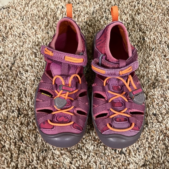 EUC girls keen size 11 - Picture 2 of 5